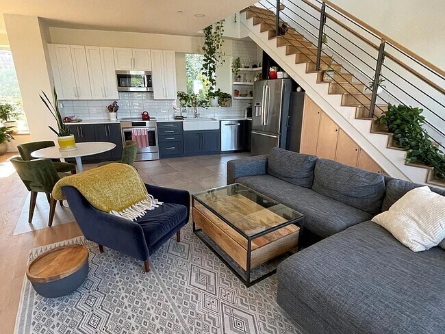 Cocina/Sala de estar - 80 Fort Ave