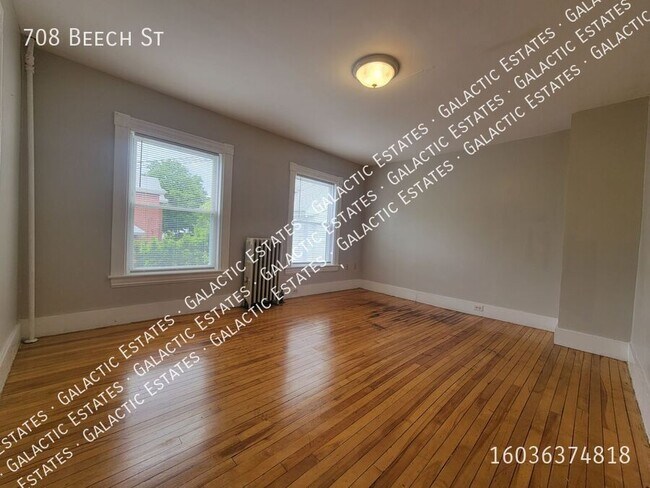 Building Photo - 708 Beech St