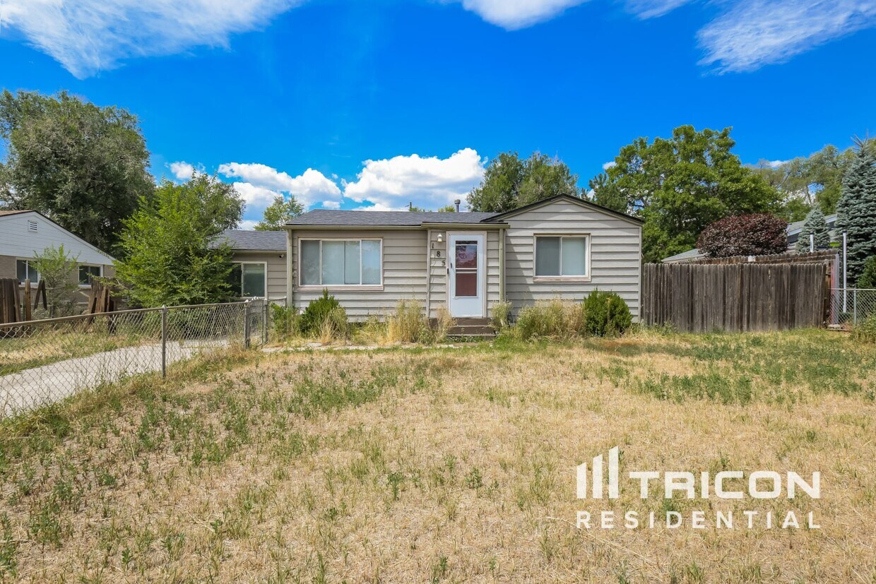 Foto principal - 185 N Harlan St