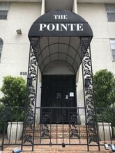 Building Photo - 910 Duncan Ln