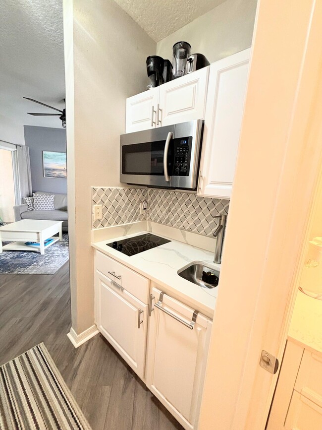 Building Photo - 9887 Perfect Dr