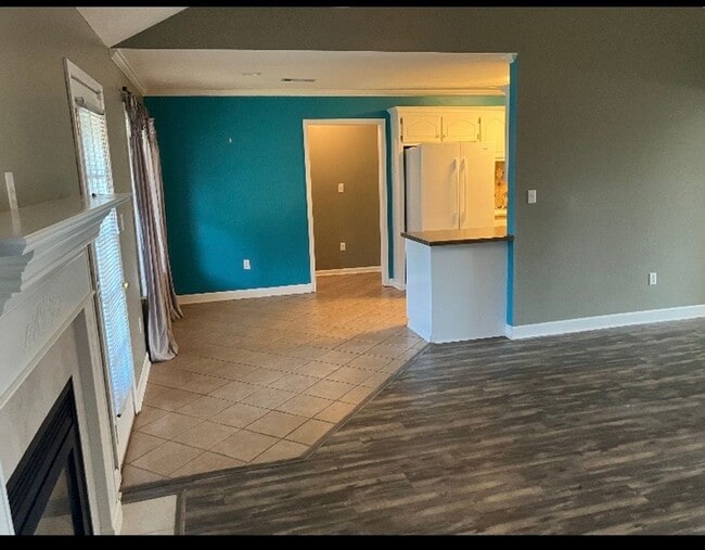 Building Photo - 1737 Cedarwood Dr
