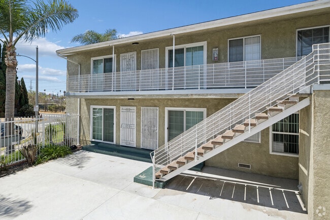 Building Photo - 2931 W. 141st Place