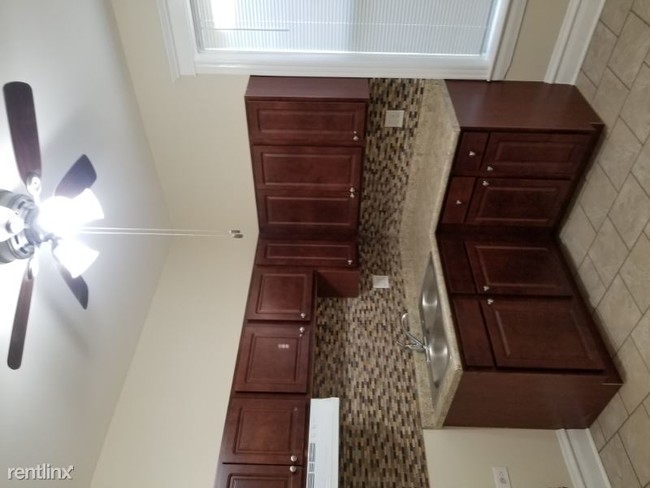 Foto del edificio - 7734 S Carpenter St