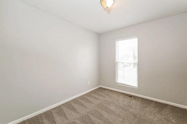 Foto del edificio - 140 Wayne Ave