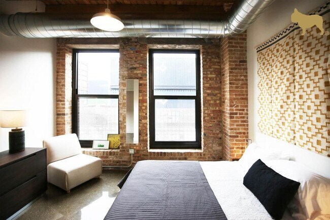 Foto del edificio - 1439 W 15th St