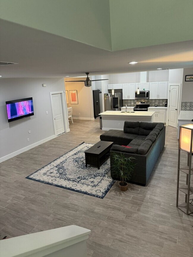 Foto del edificio - Charming 4BR House in Del Valle
