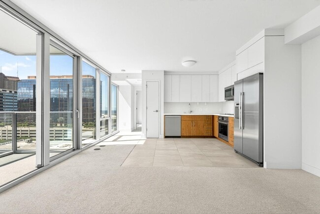 Building Photo - 629 Keeaumoku Street - Azure Ala Moana #1303