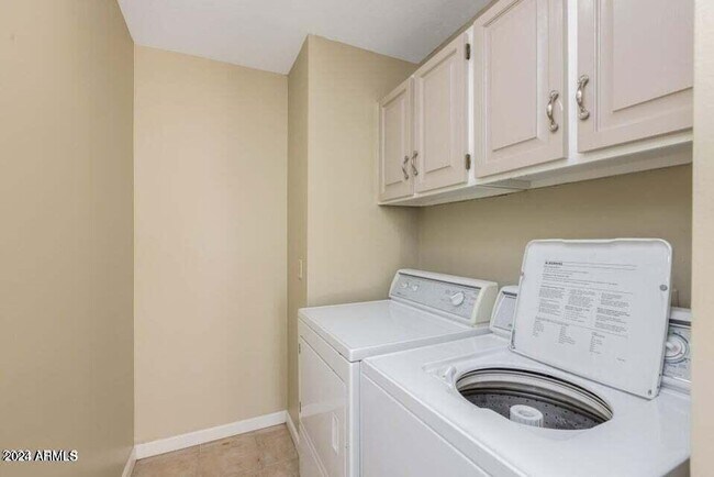 Foto del edificio - 7230 E Arlington Rd