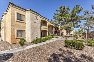 Building Photo - 7885 W Flamingo Rd
