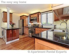 Building Photo - 67 Fairfax St