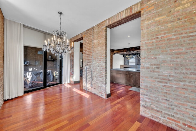 Foto del edificio - 2419 W 14th St