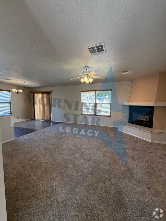 Building Photo - 765 Frontier Dr