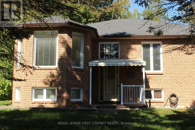 Photo du bâtiment - 14 Fairway Crescent