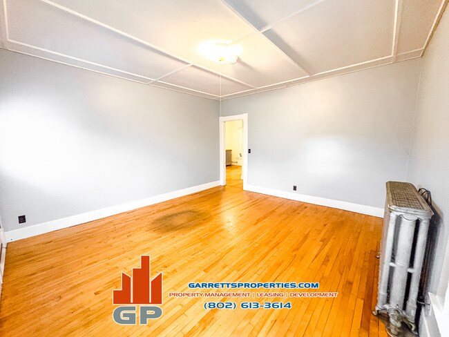 Foto del edificio - 386 N Main St