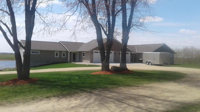 Building Photo - 2533 Hwy 64 #B