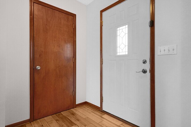 Foto del edificio - 321 Amber Wood Way