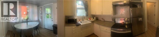 Photo du bâtiment - 219 Stinson St