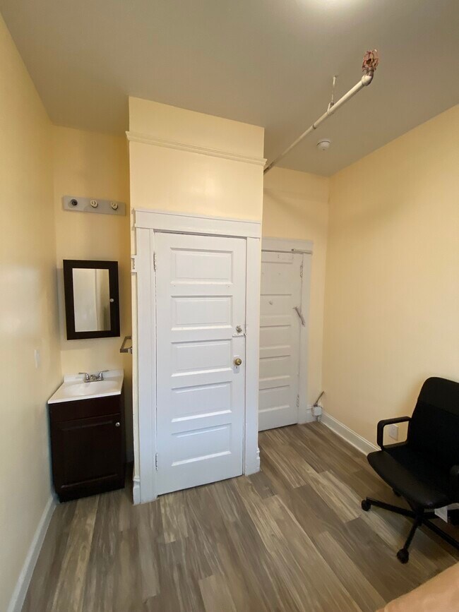 Foto del edificio - 1449 Powell St