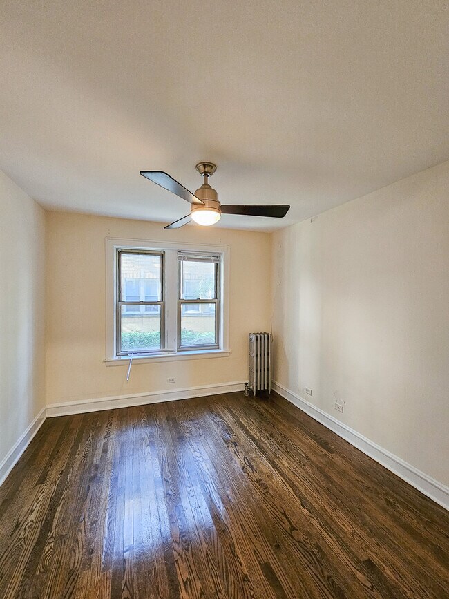 Foto del edificio - 4243 N Keystone Ave