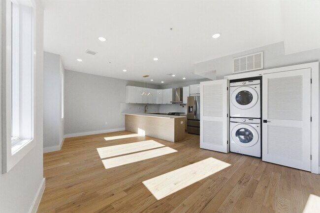 Foto del edificio - 443 Bergen Ave