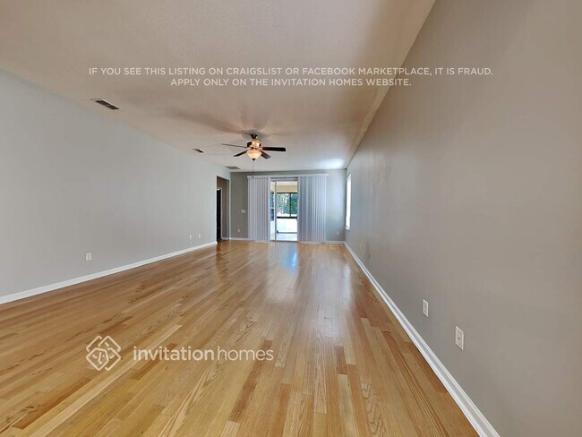 Foto del edificio - 684 Briar View Dr