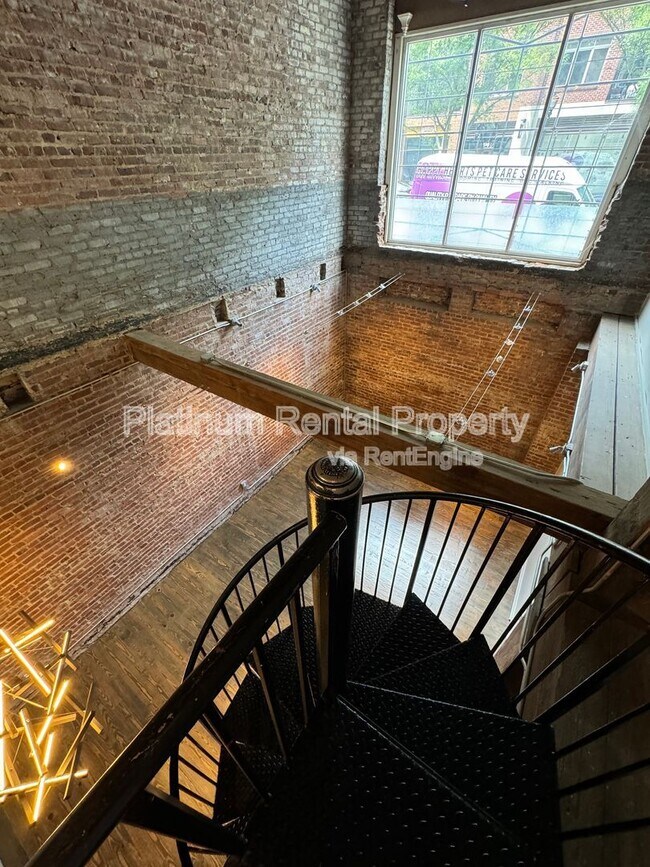 Foto del edificio - 326 Nelson St SW