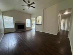 Building Photo - 9104 Bedford Ln