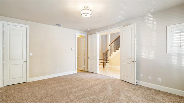 Building Photo - 2191 Helsminster Dr