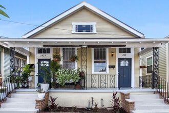 Building Photo - 2421 Valence St