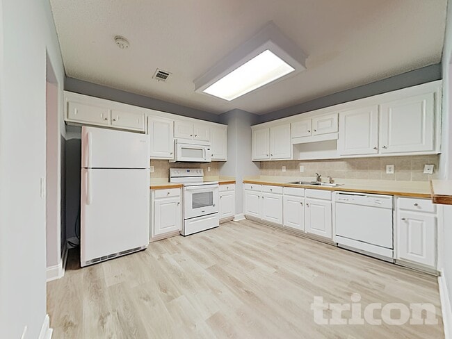 Building Photo - 3236 Glenloch Pl