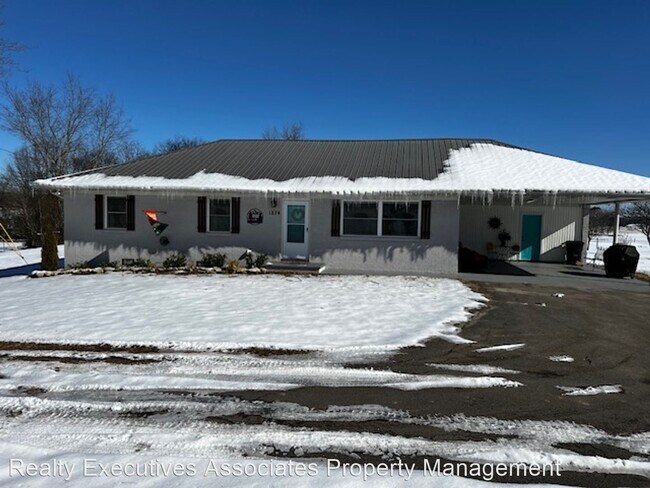 Foto del edificio - 3 br, 2 bath House - 1834 East Brown Schoo...
