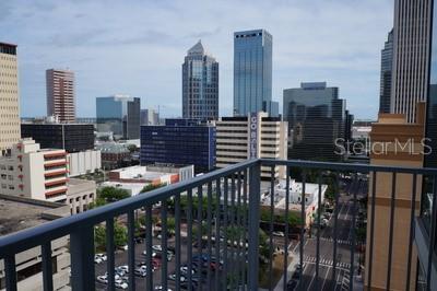 Building Photo - 777 N Ashley Dr