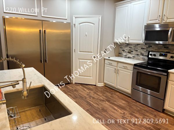 Foto del edificio - 270 Willow Point Cir