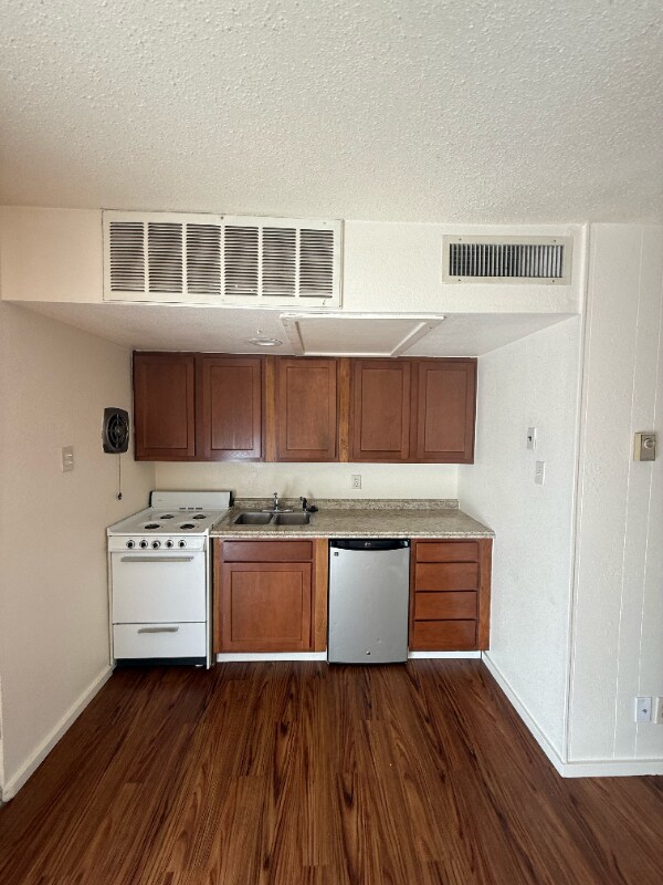 Foto del edificio - 2601 N Kentucky Ave