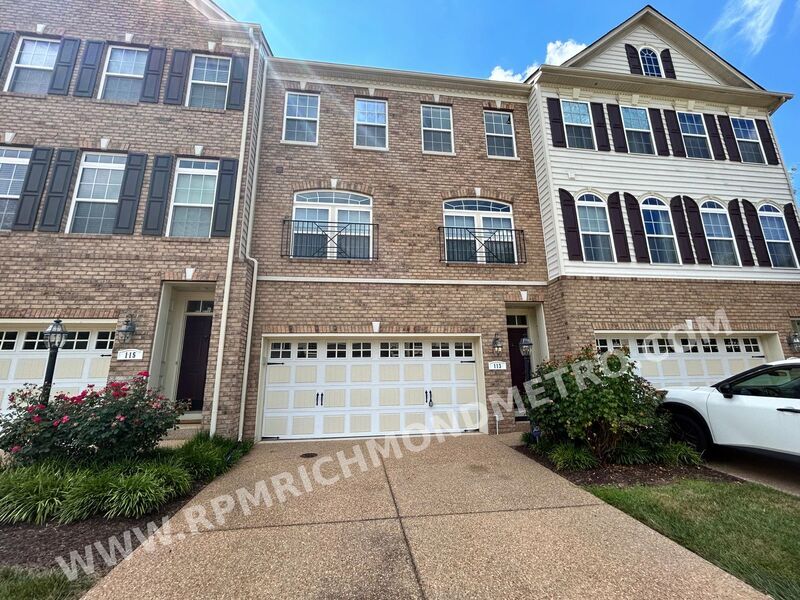 Primary Photo - 113 Siena Ln