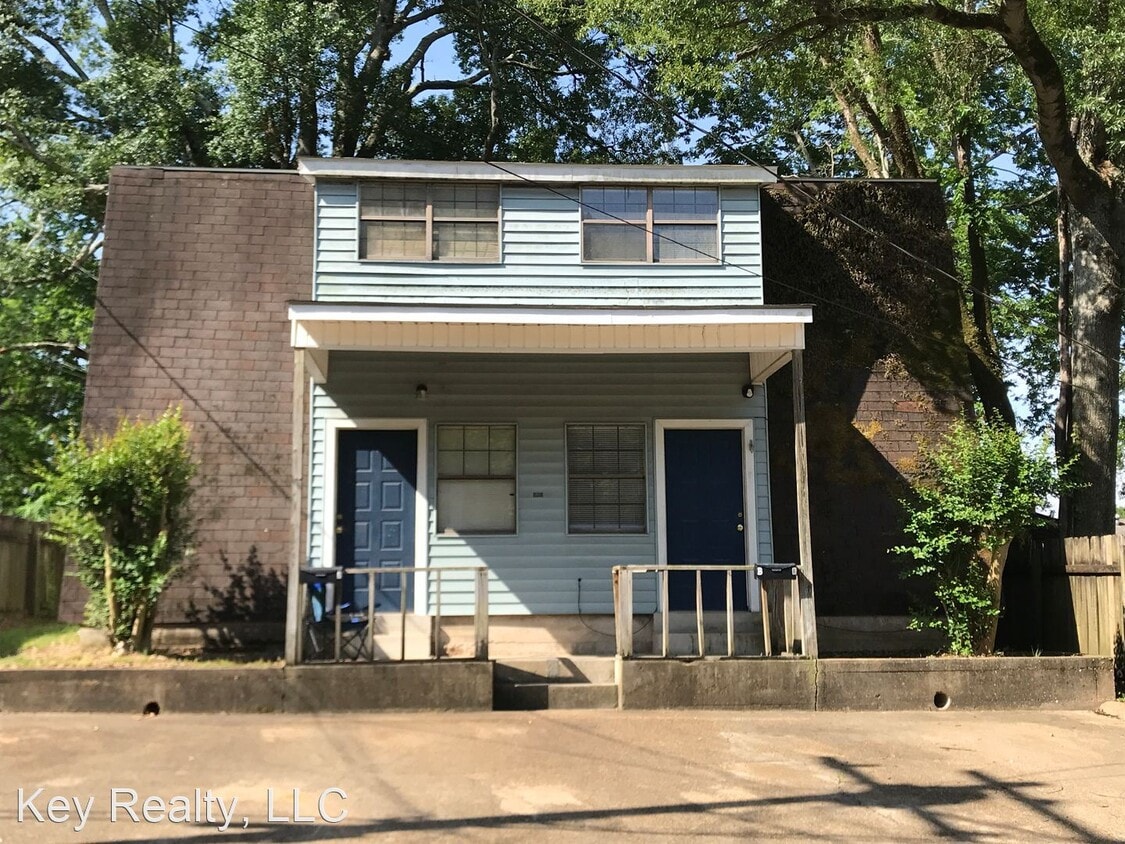 210 Lee St, Pineville, LA 71360 House Rental in Pineville, LA