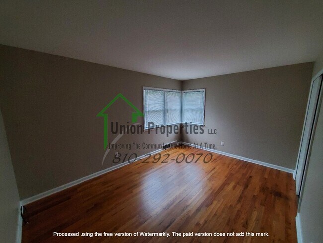 Foto del edificio - 4034 Pine Grove Ave