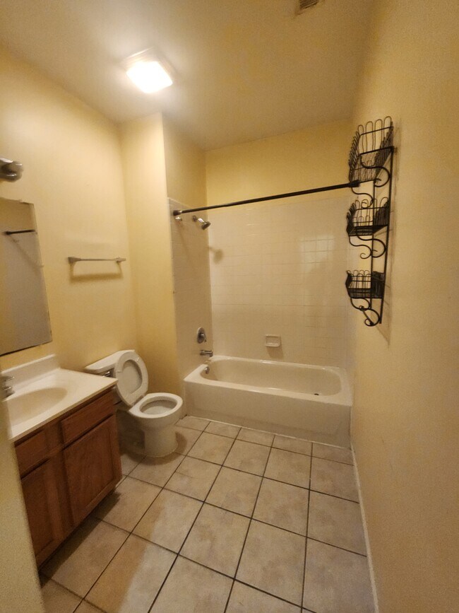 Foto del edificio - 2447 W Grenshaw St