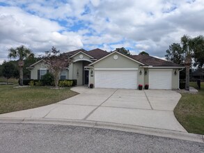 Building Photo - 260 S Bellagio Dr