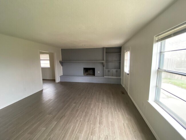 Foto del edificio - 3 bedroom 2.5 bath