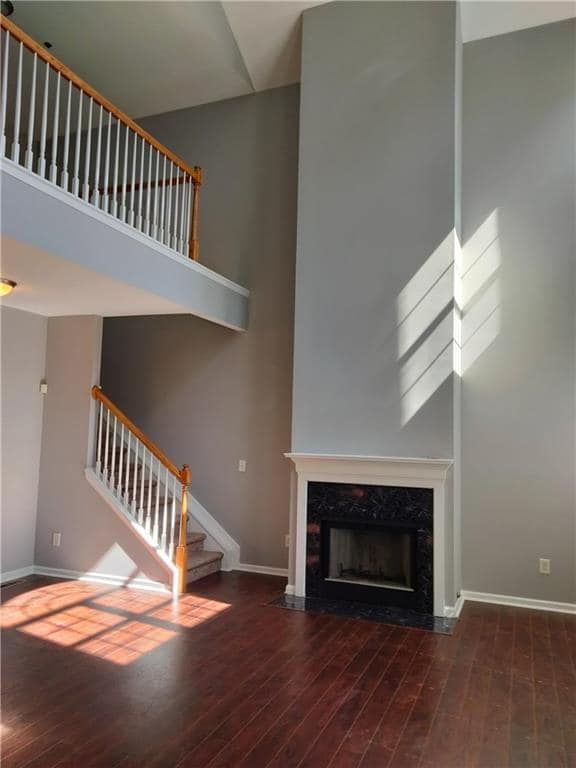 Building Photo - 3299 Hampton Green Way