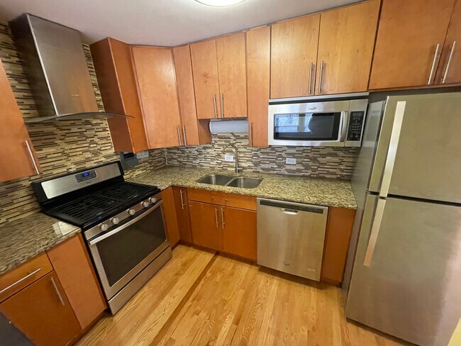 Foto del edificio - 1450 E 55th Pl