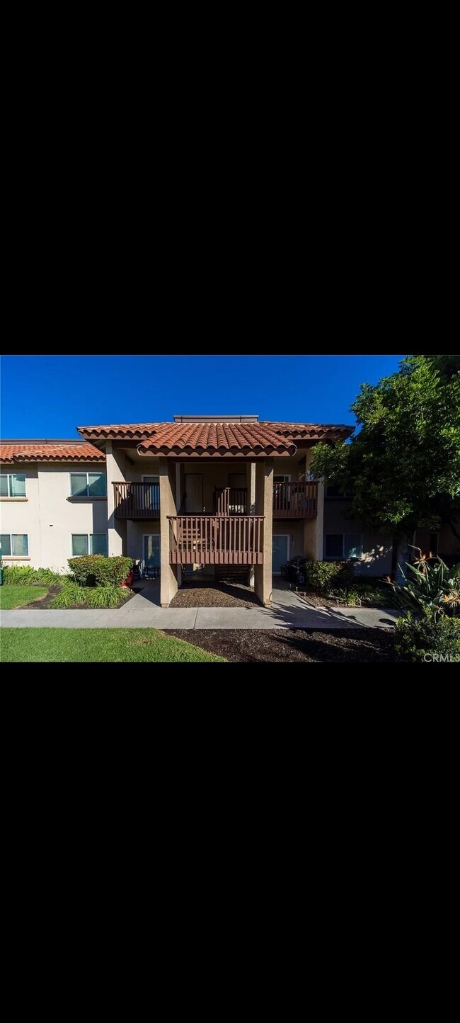 Building Photo - 180 Chambers St