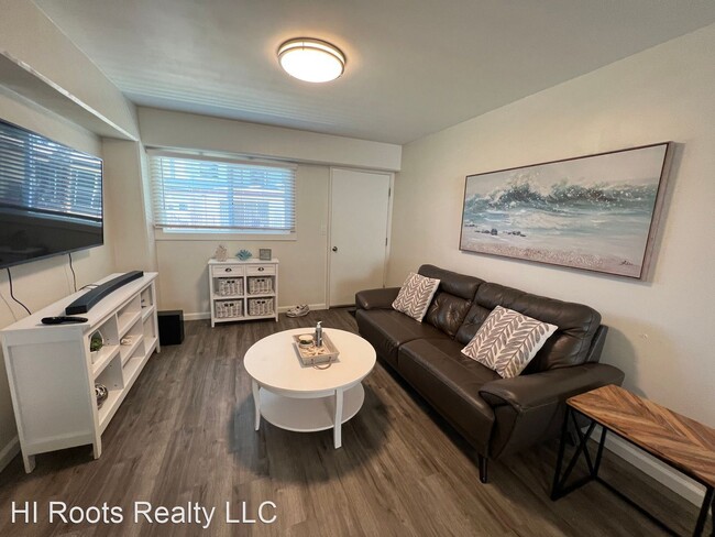 Building Photo - 2 br, 1 bath House - 320 Ainakea Way #303