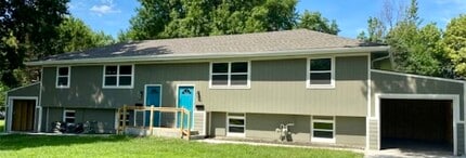 Building Photo - 403 S Mahaffie St