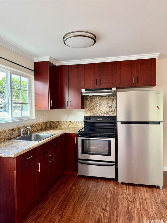 Foto del edificio - 2 bedroom, 1 bath in Kaimuki!