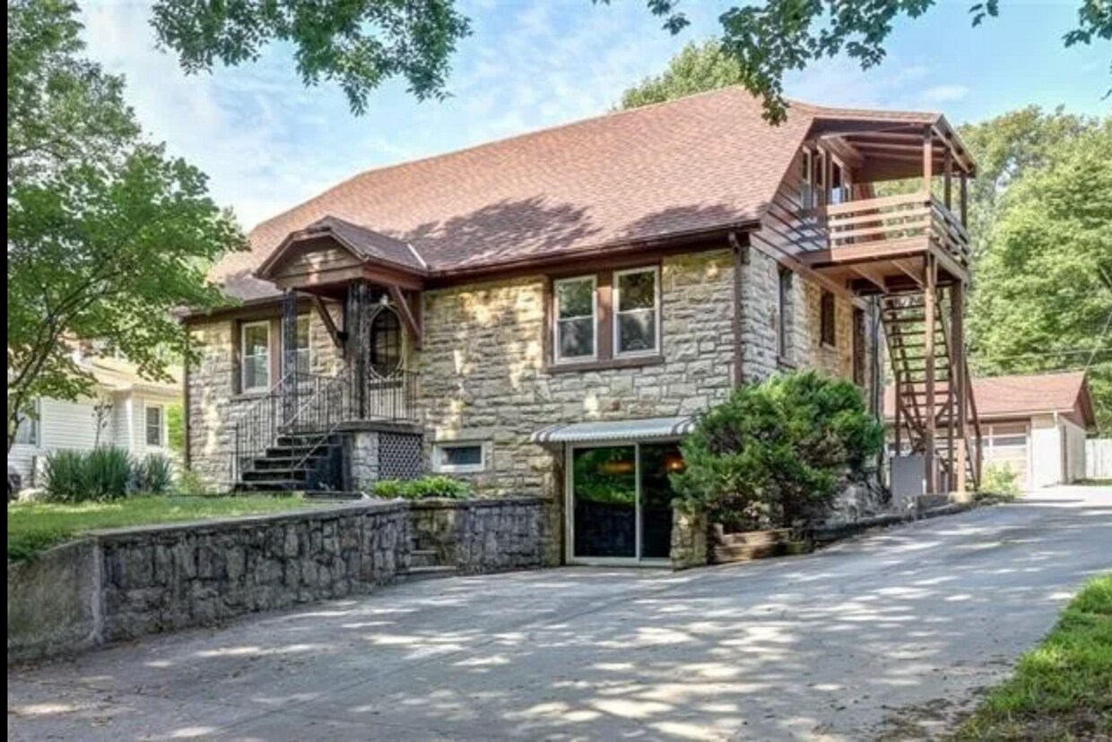 1612 S Kier St, Independence, MO 64055 House Rental in Independence