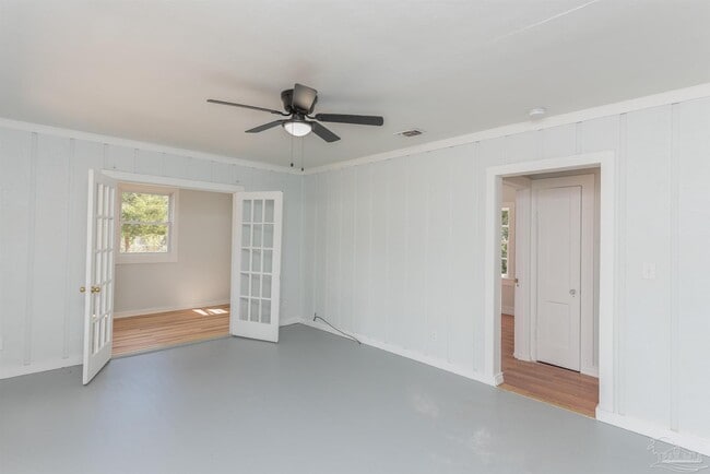 Building Photo - 1217 Poppy Ave