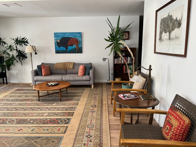 Living Room - 1926 White Cloud Ln